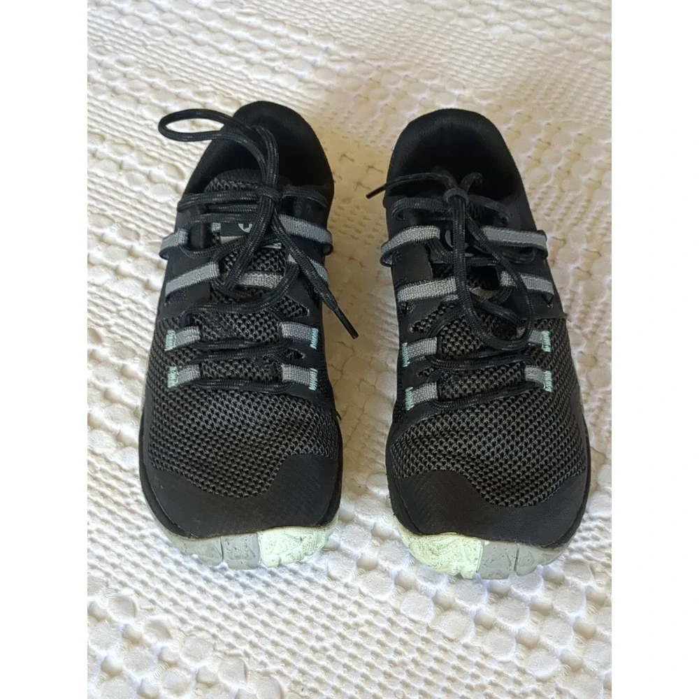Merrell Trail Glove 6‎ Black Barefoot Minimalist Running Shoes Sz 7 Women's